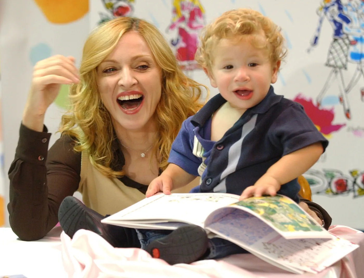 5305989-madonna.jpg