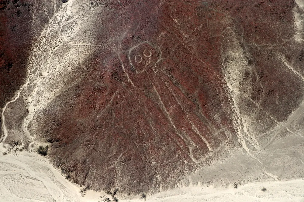 5408675-nazca-peru.jpg