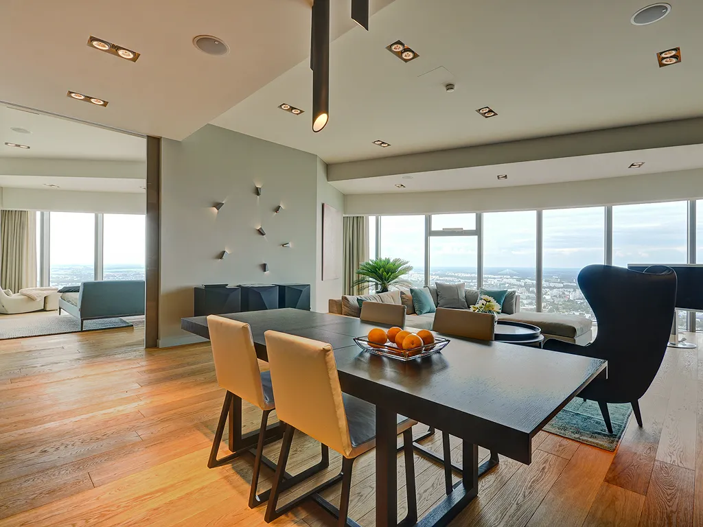 5474203-skytower.jpg