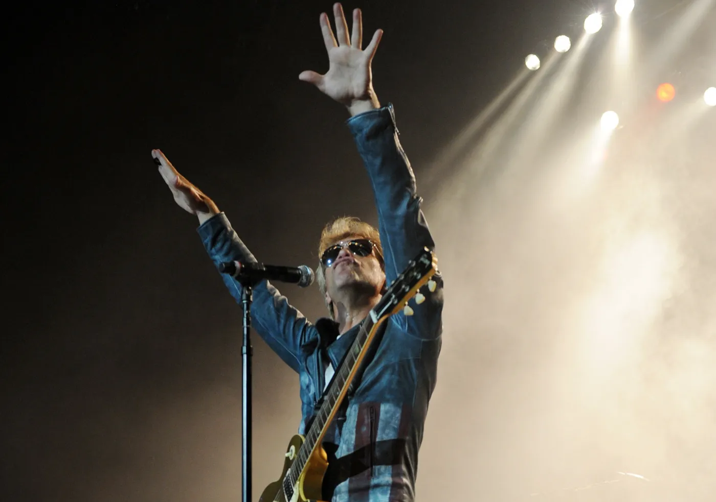 4744536-bon-jovi.jpg
