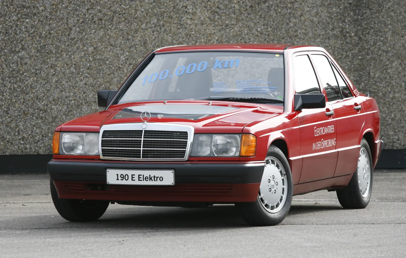 5776139-2007m687.jpg