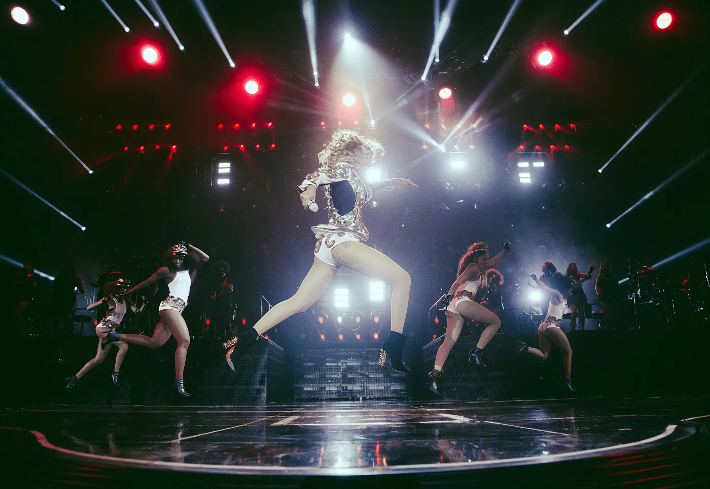 5851457-beyonce.jpg