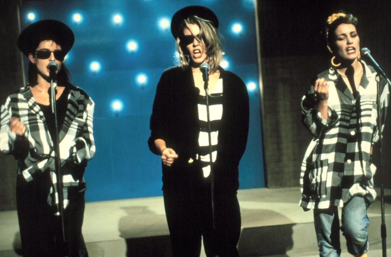 5546366-bananarama.jpg