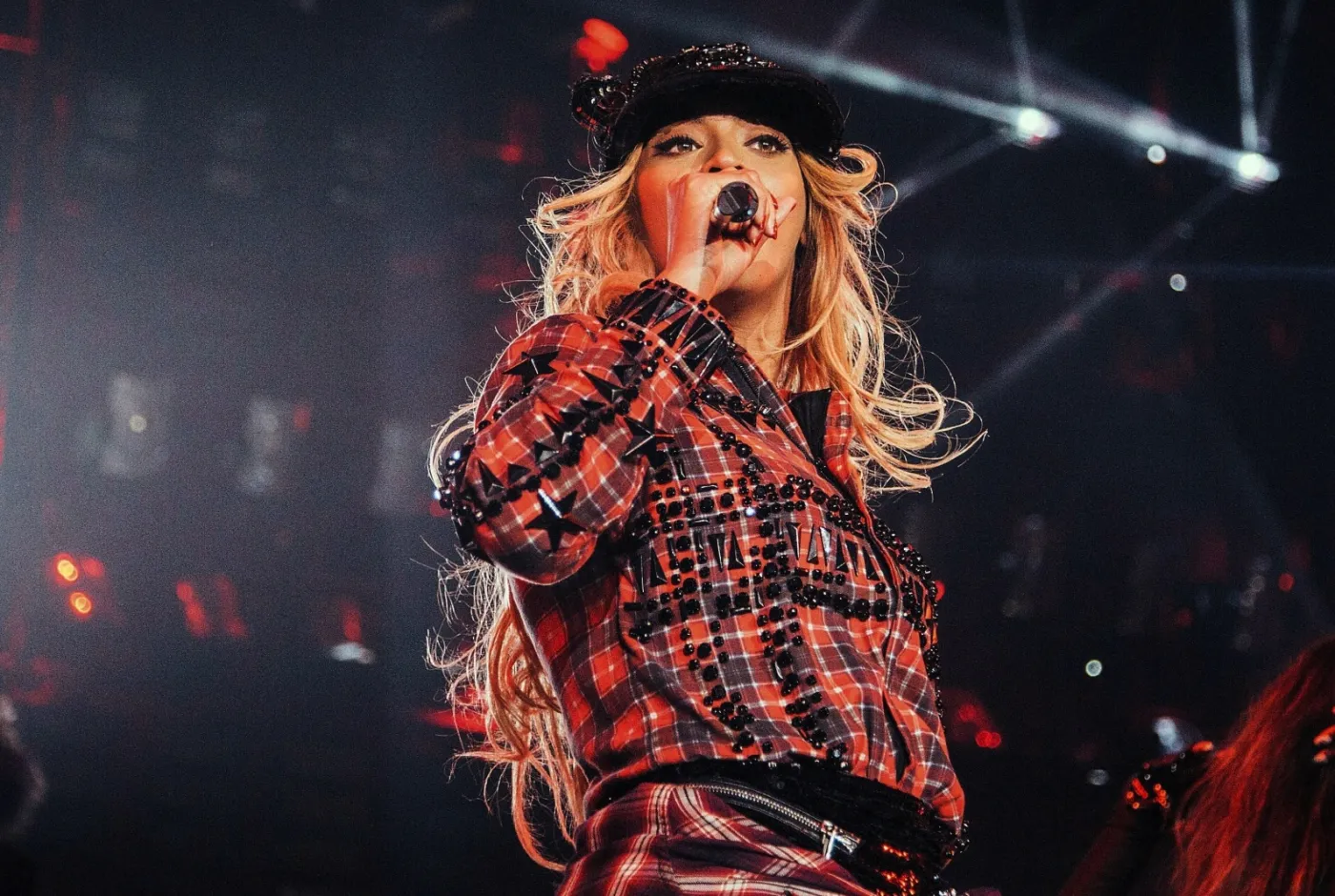 6095223-beyonce.jpg