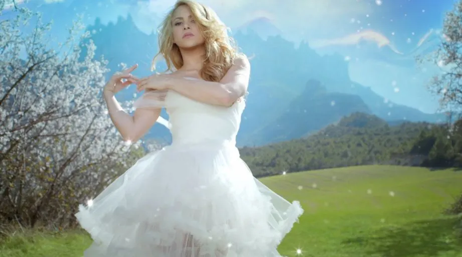 6099036-shakira.jpg