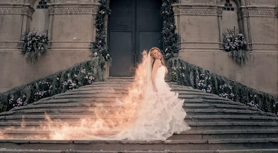6099091-shakira.jpg