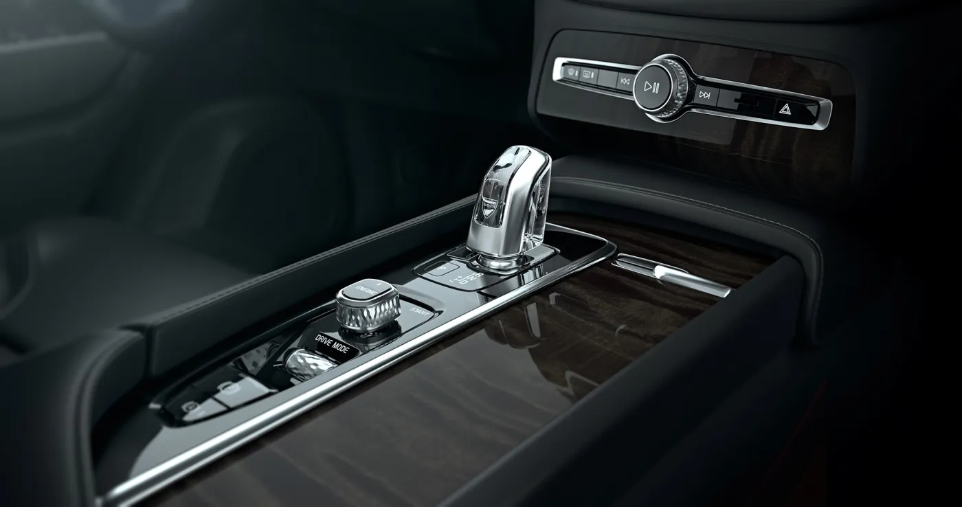 6346748-volvo-xc90.jpg