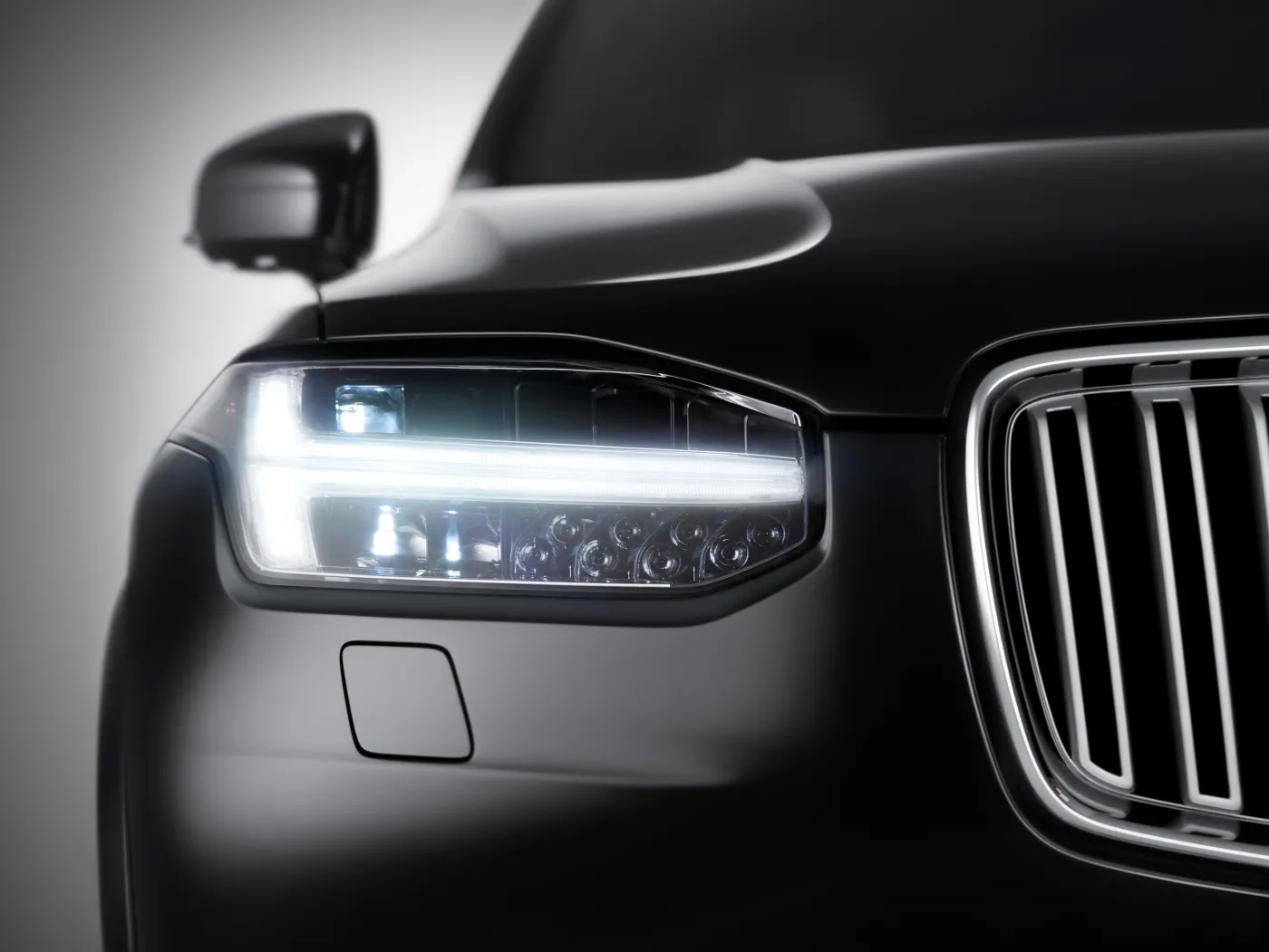 Nowe volvo XC90 debiutuje z młotem Thora. Zobacz pierwsze FOTO