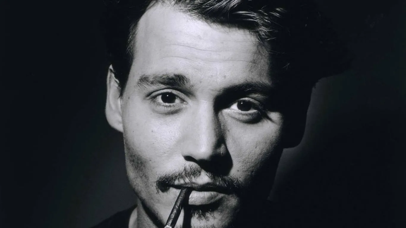 6666589-mortdecai.jpg
