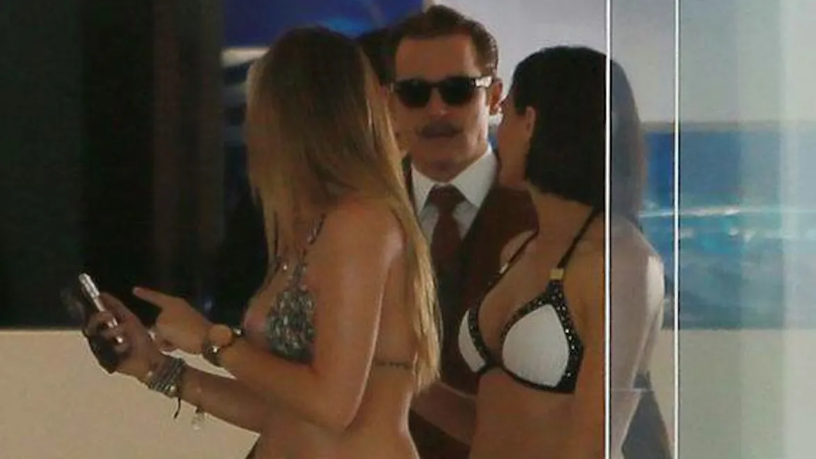 6666618-mortdecai.jpg