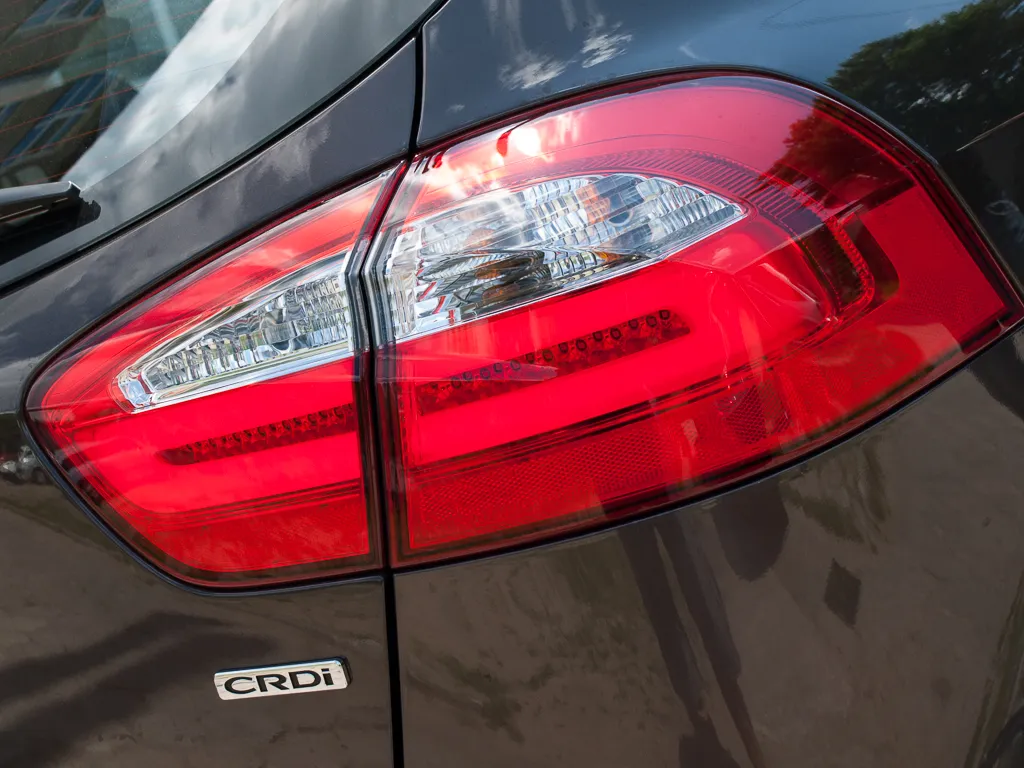 6672860-kia-rio.jpg