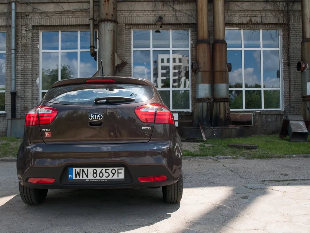 6672947-kia-rio.jpg