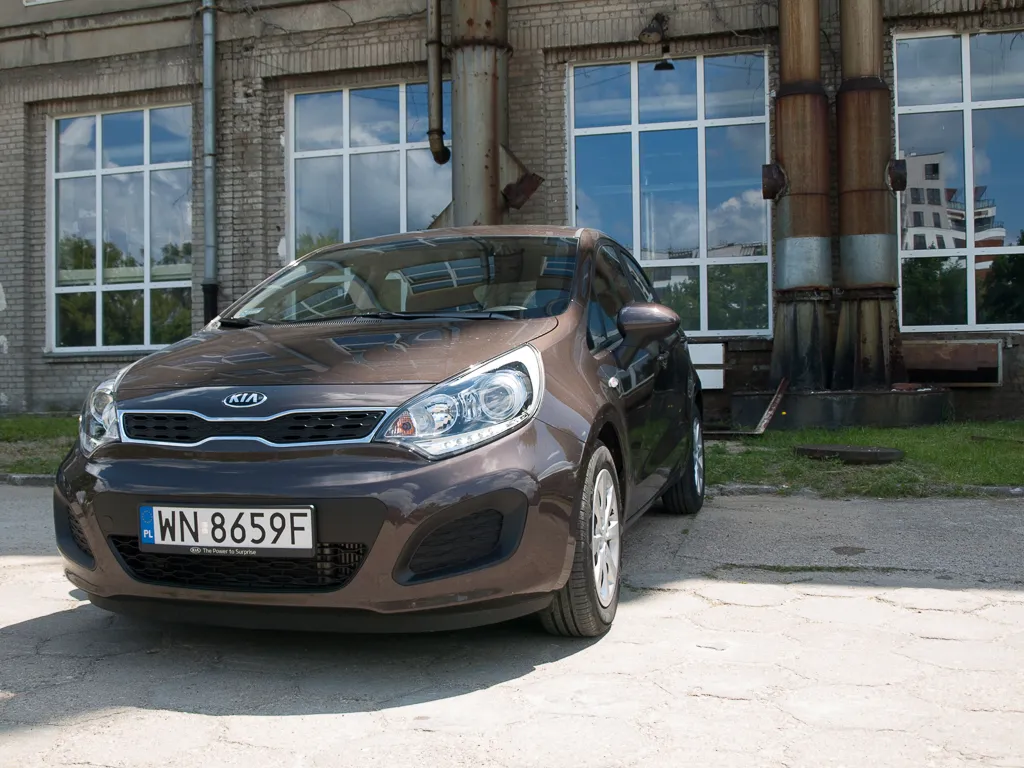 6673029-kia-rio.jpg
