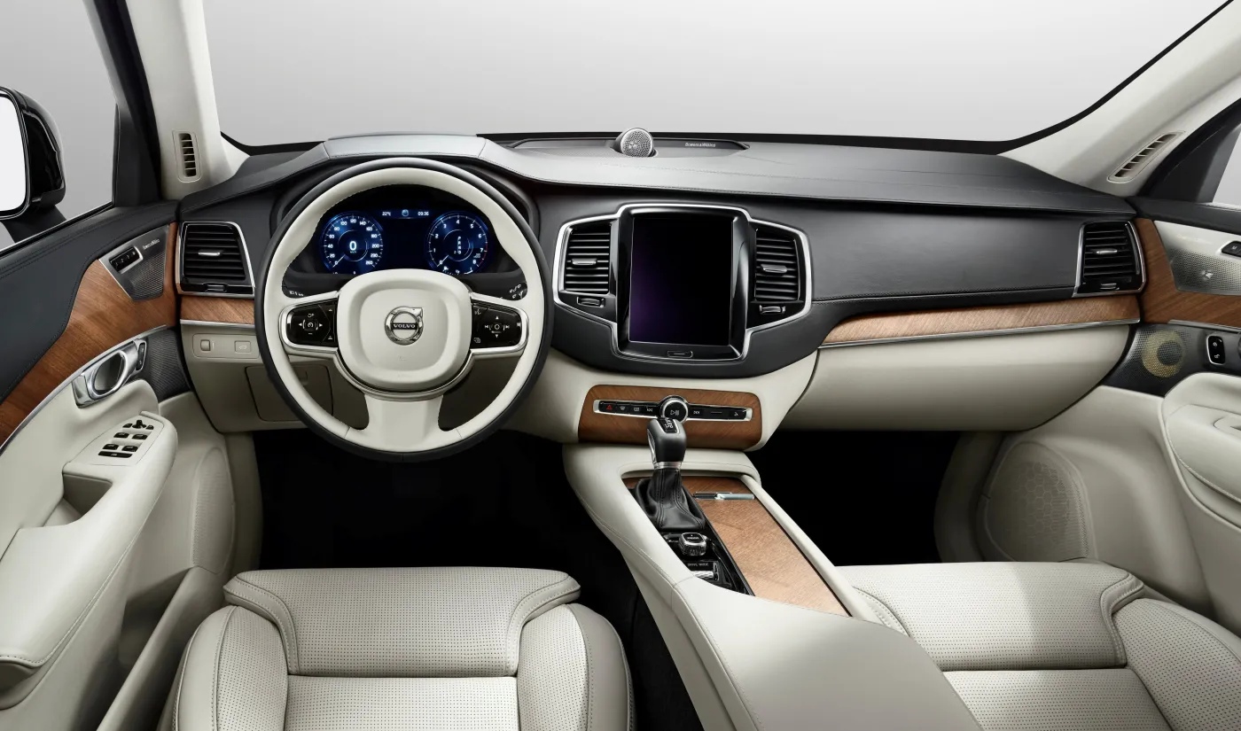 6346487-volvo-xc90.jpg