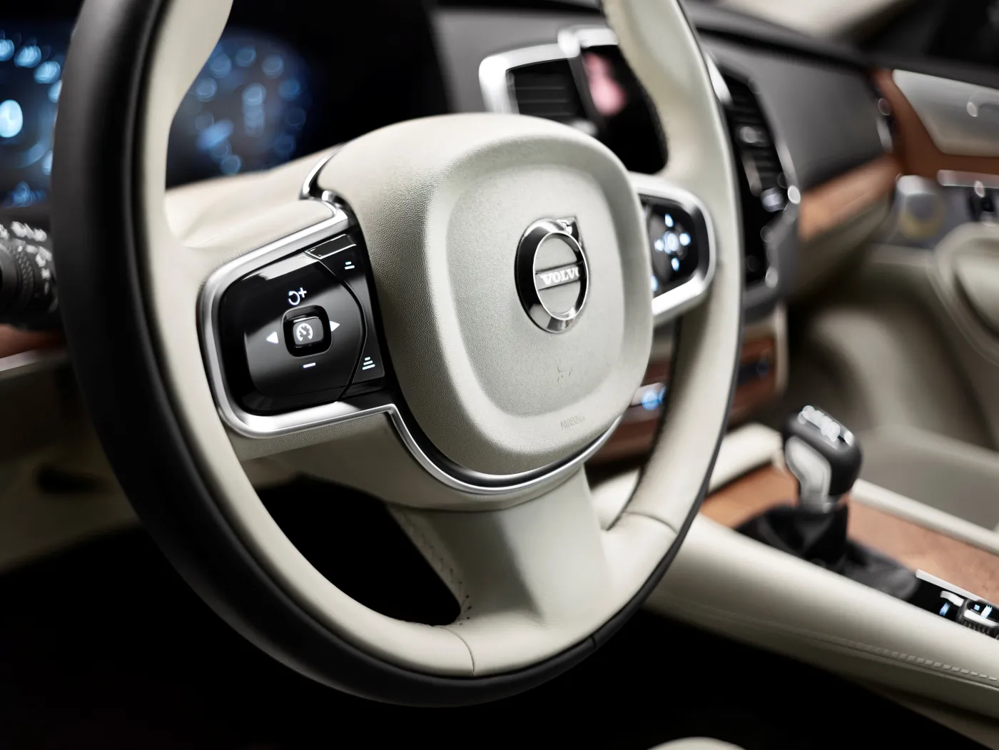 6346197-volvo-xc90.jpg