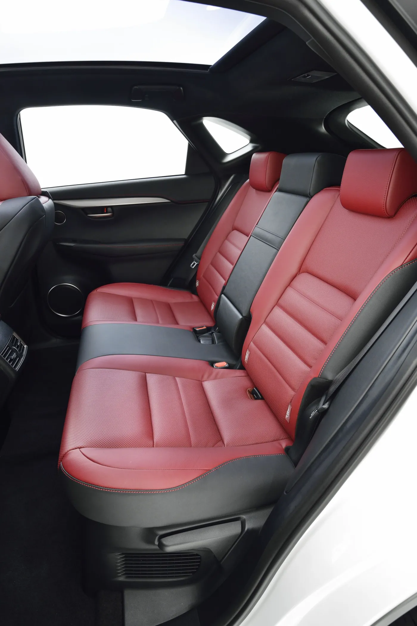 6801300-lexus-nx.jpg