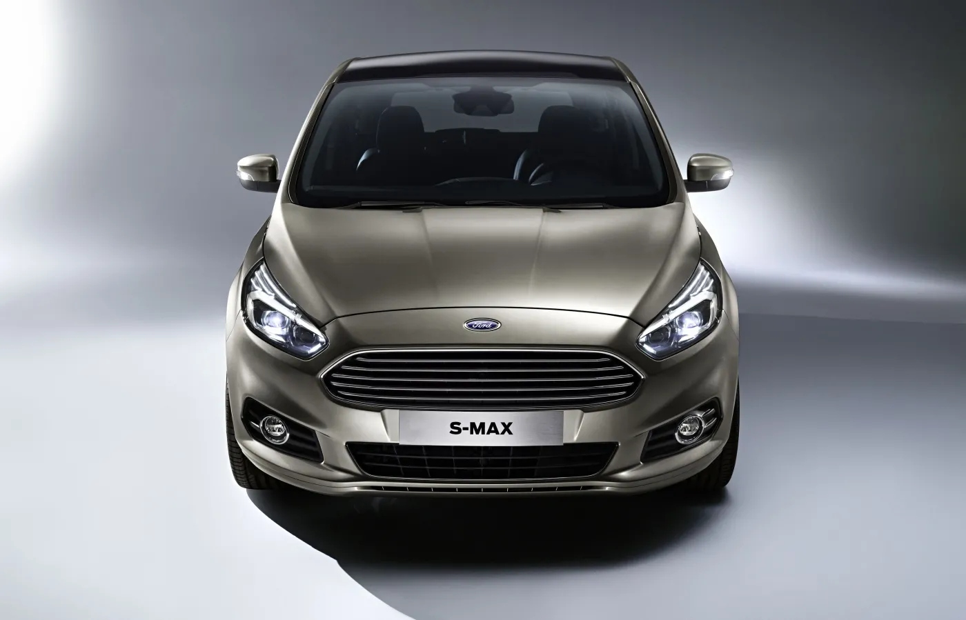 6810600-ford-s-max.jpg