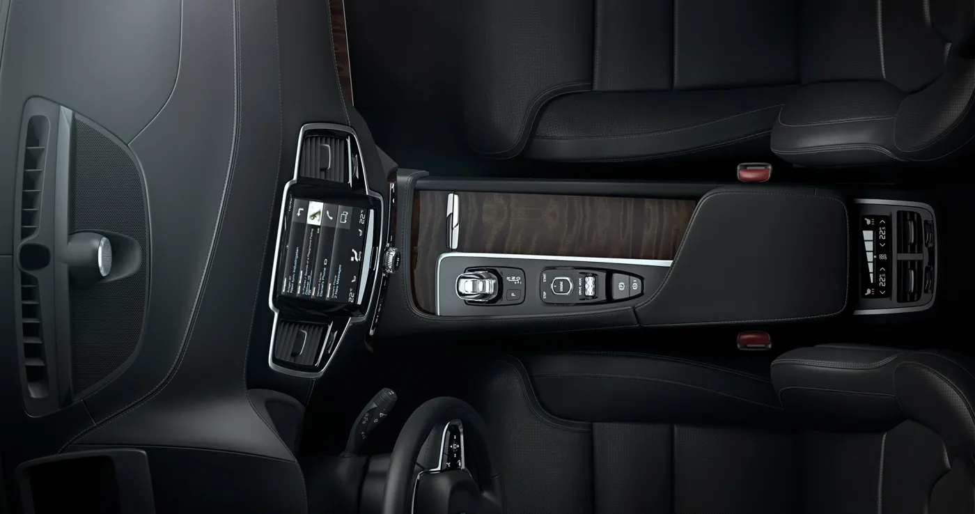 6346661-volvo-xc90.jpg