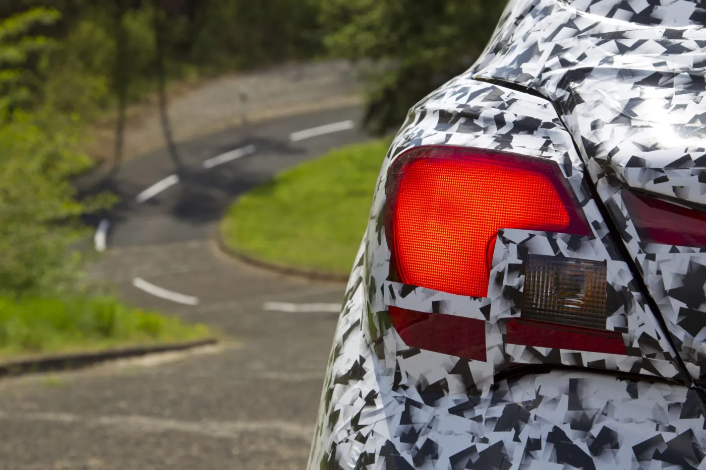 6385976-opel-corsa.jpg