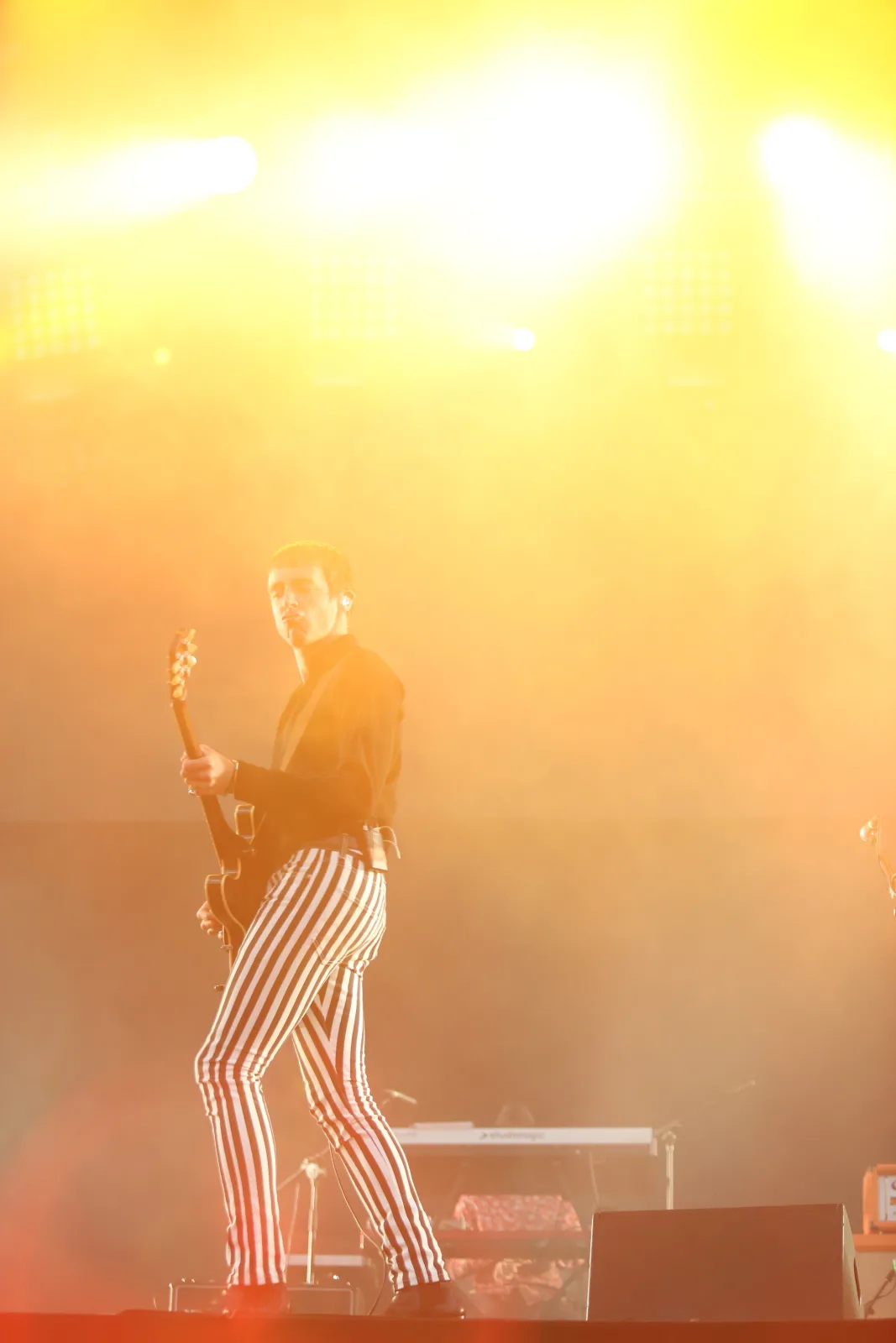 6431498-miles-kane.jpg