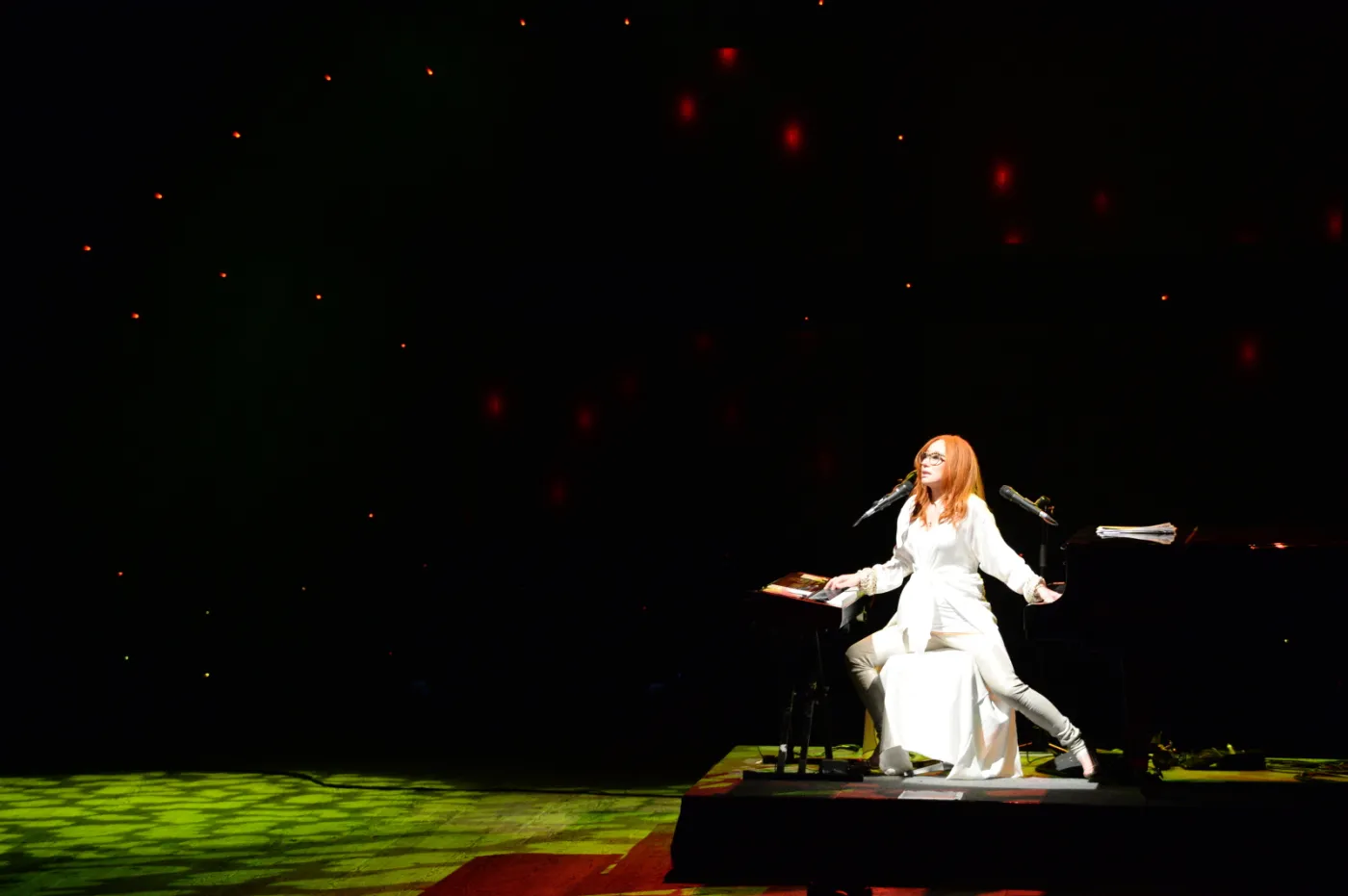 6418192-tori-amos.jpg