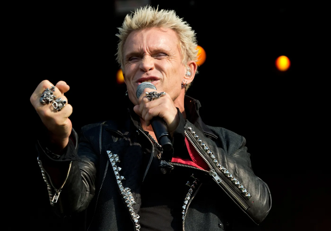 Wraca idol lat 80. Billy Idol! Zobaczcie, czy się zmienił? [ZDJĘCIA]