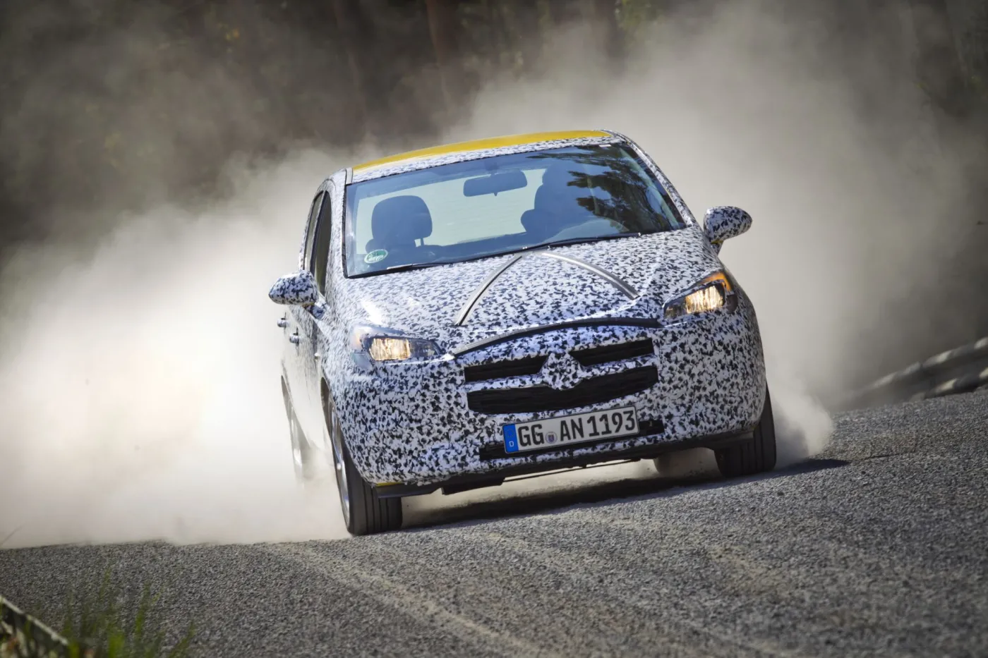 6385947-opel-corsa.jpg