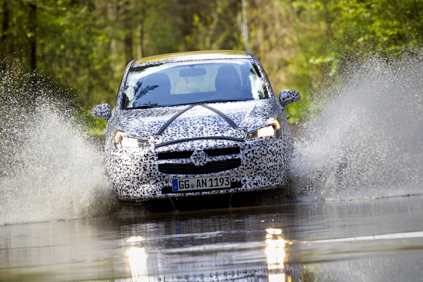 6386092-opel-corsa.jpg