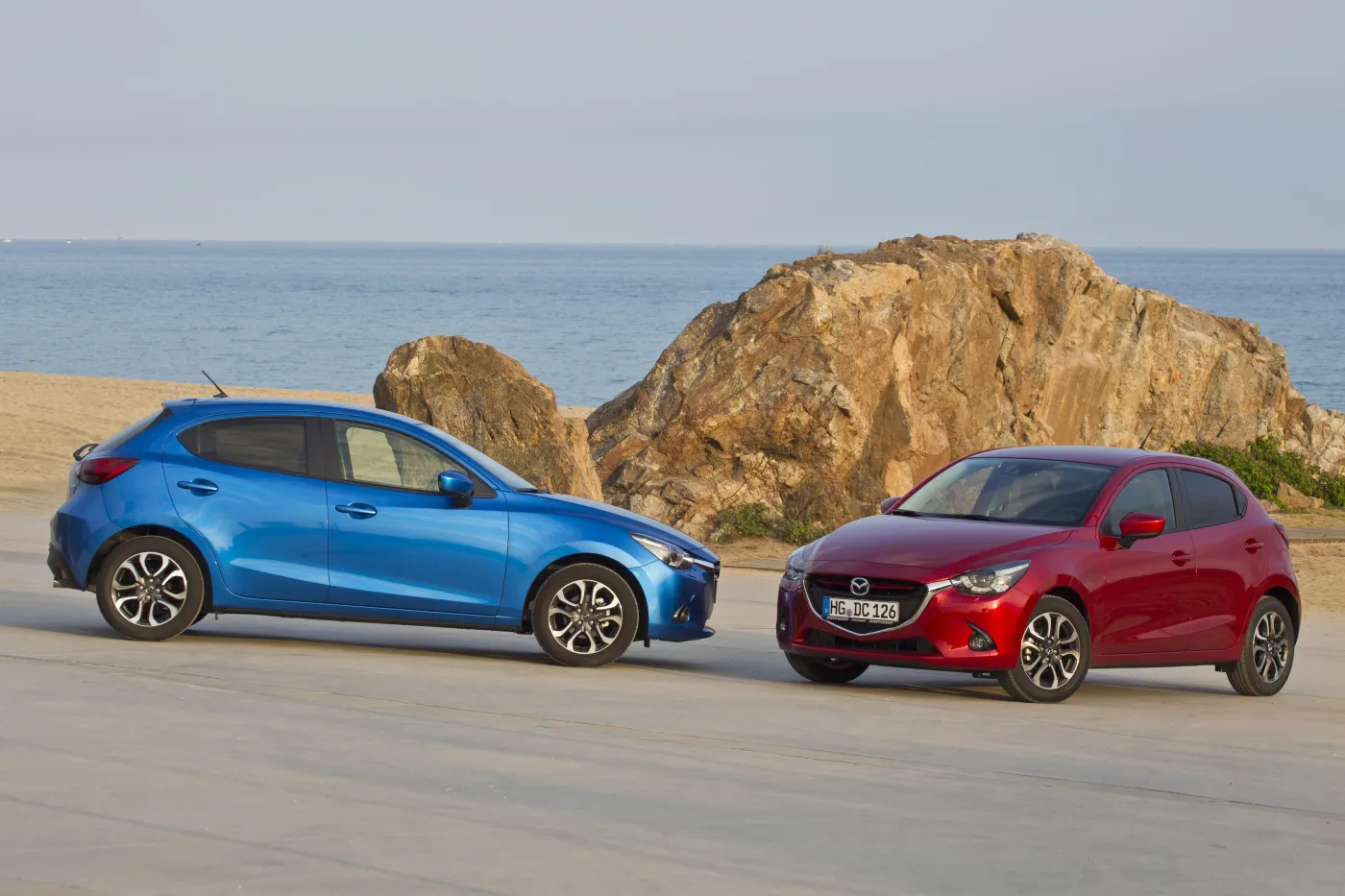 7138096-mazda-2.jpg