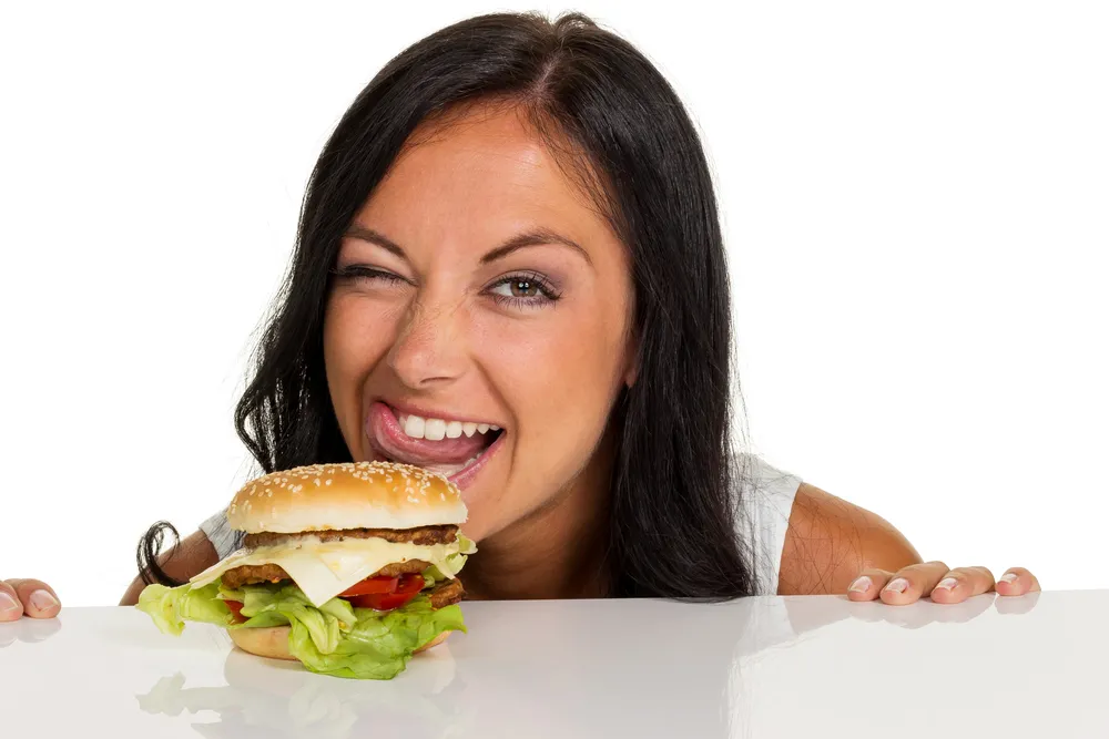 7183567-fasto-food.jpg