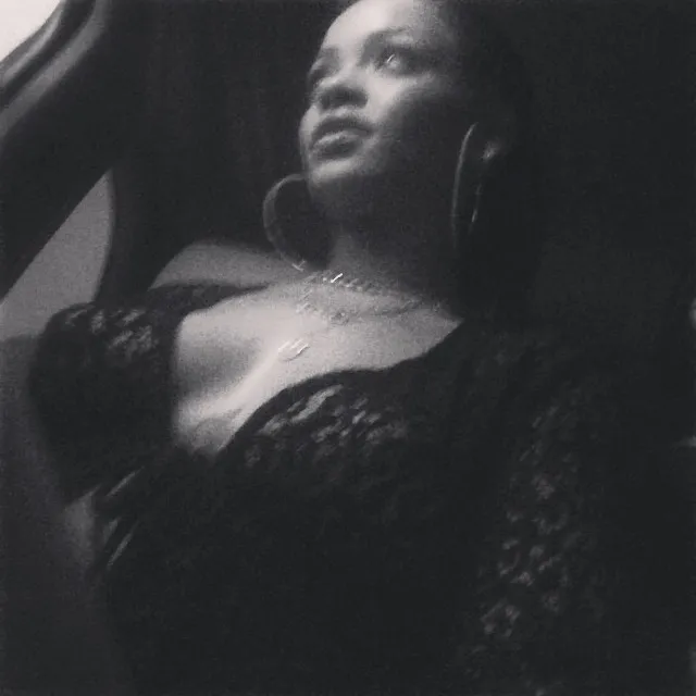 7262232-rihanna.jpg