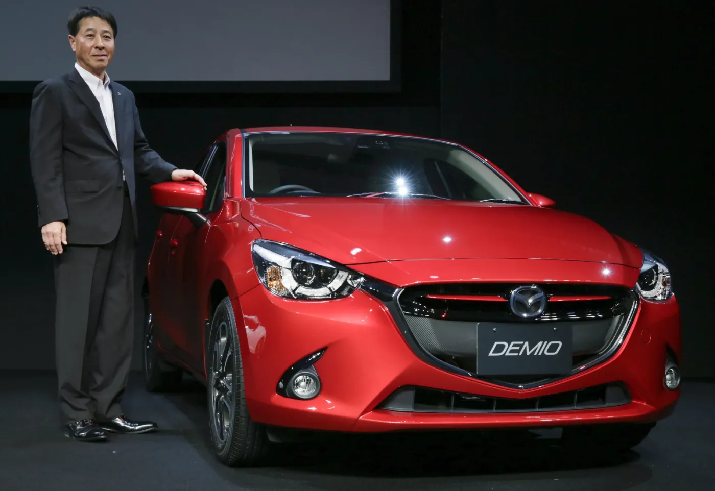 6834168-mazda-2.jpg