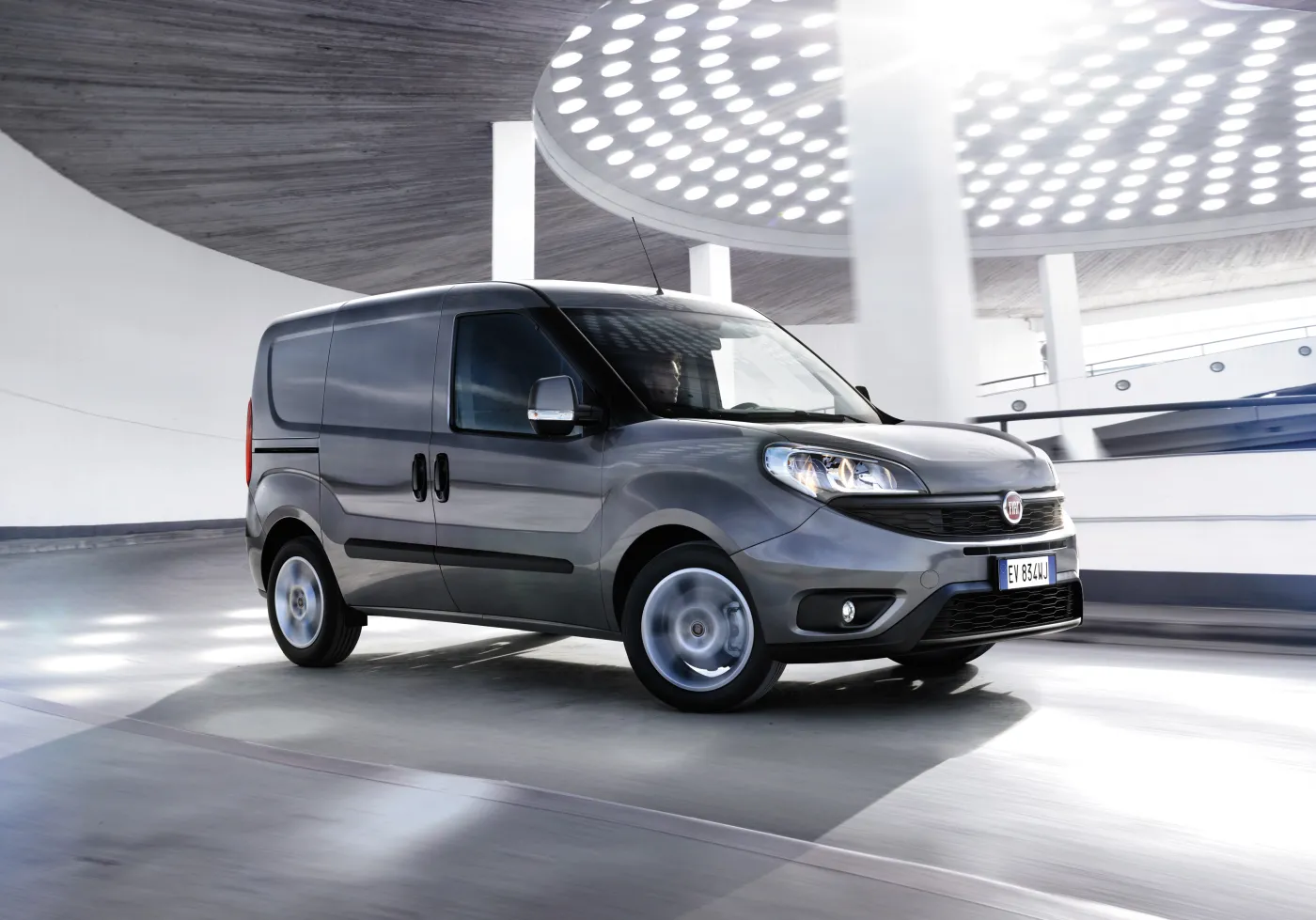 6854083-fiat-doblo.jpg