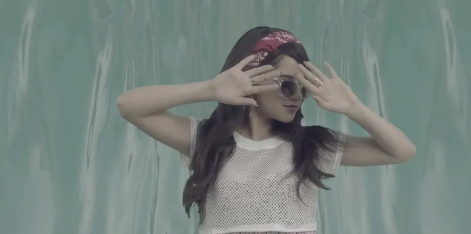 6861143-becky-g.png