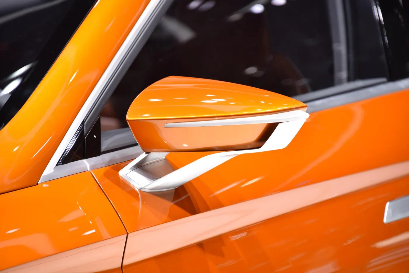 7497982-seat-20v20.jpg