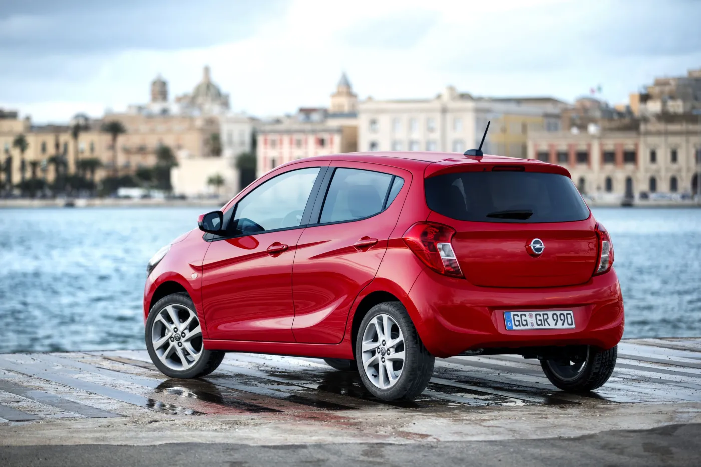 7147736-opel-karl.jpg