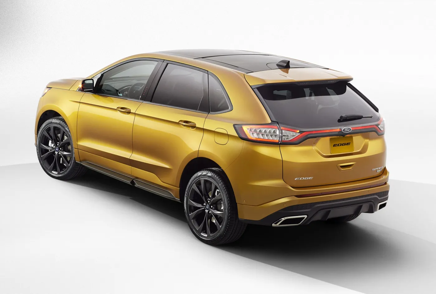 7518339-ford-edge.jpg