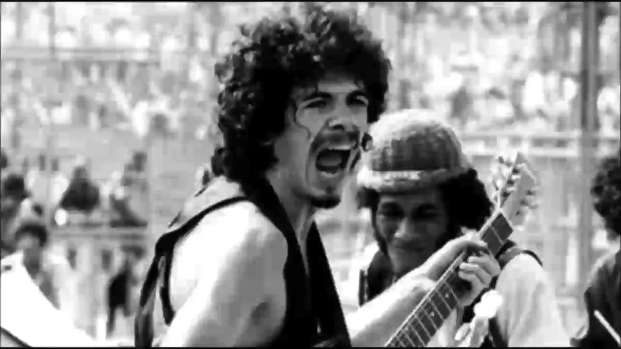 7523008-santana.jpg