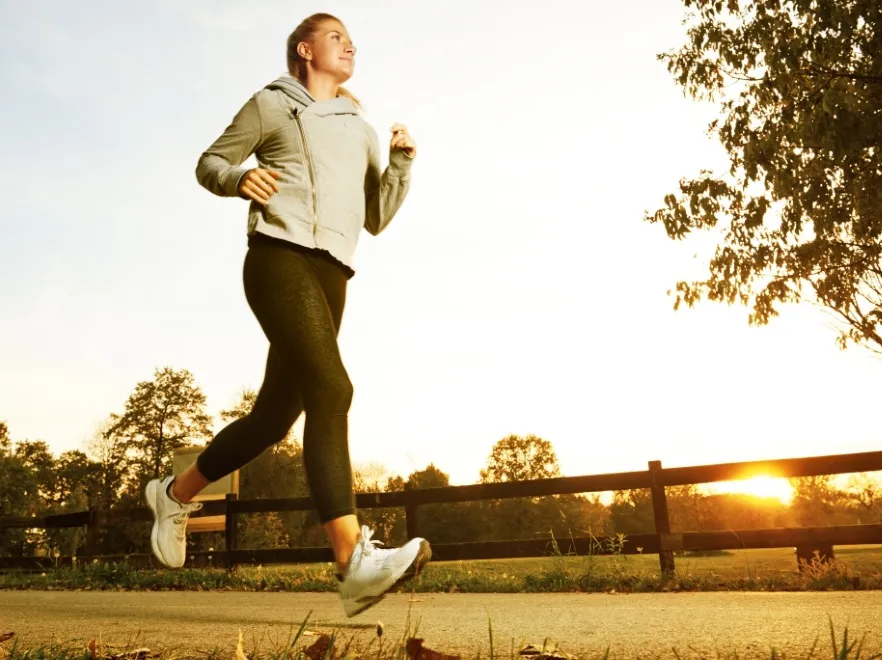 7547147-jogging.jpg