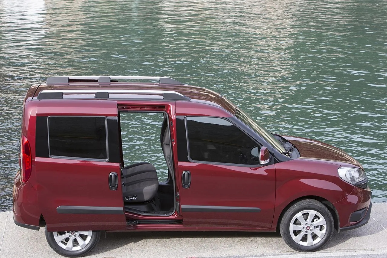 7549243-fiat-doblo.jpg