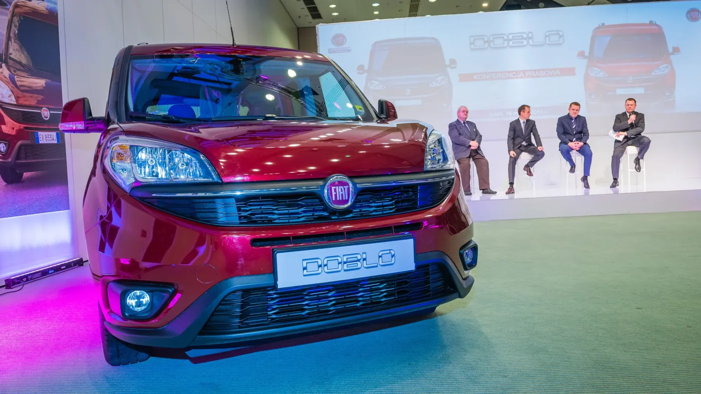 7550818-fiat-doblo.jpg