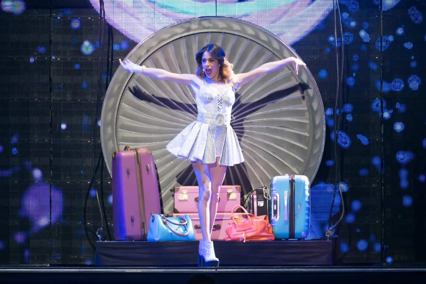 7590347-violetta.jpg