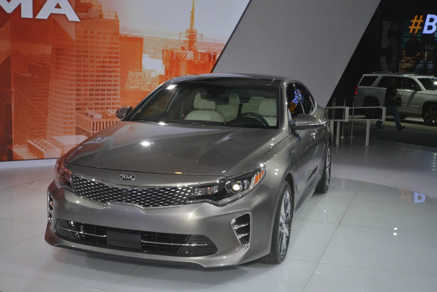 7612725-kia-optima.jpg