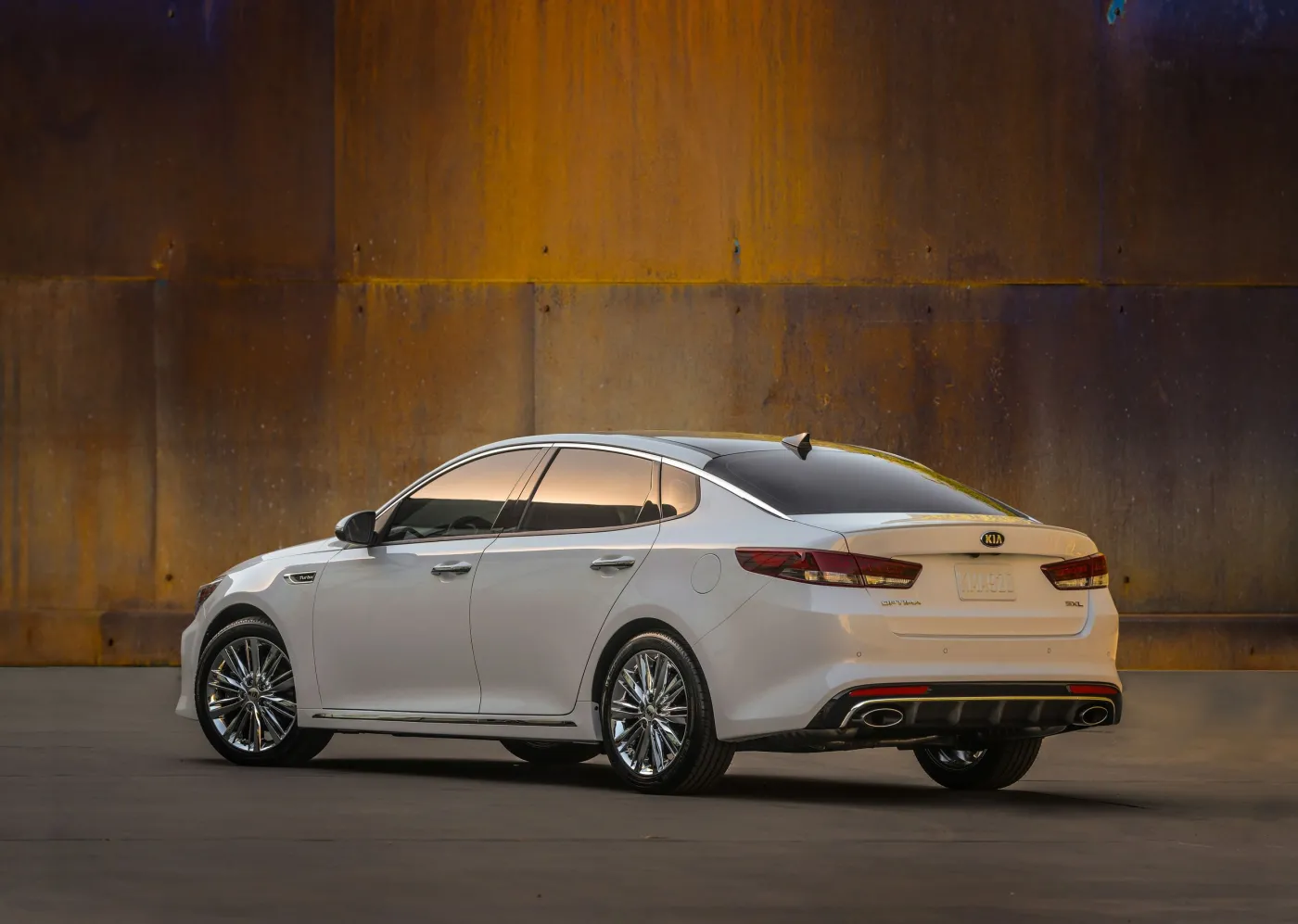 7613070-kia-optima.jpg