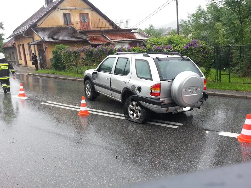 7666397-11-qkhk4jt.jpg