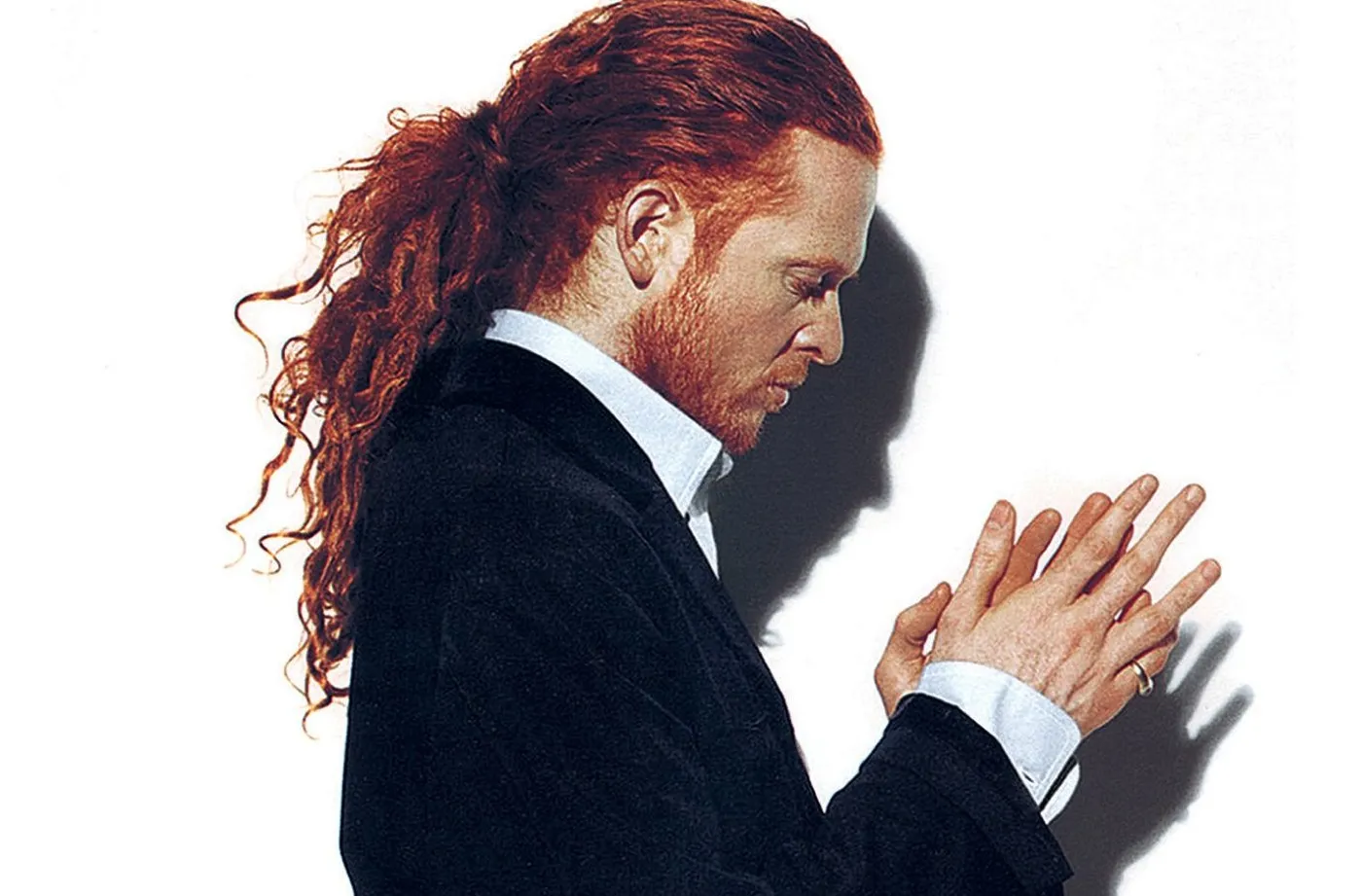 7684431-simply-red.jpg