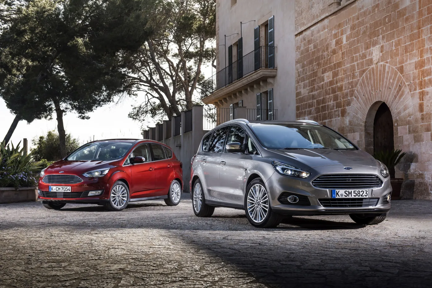 Już w Polsce! Nowy ford s-max przechytrzy fotoradary? Zdjęcia