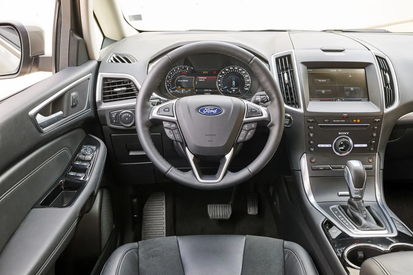 7691802-ford-s-max.jpg