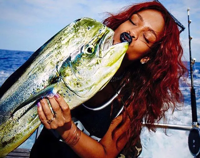 7723427-rihanna.jpg
