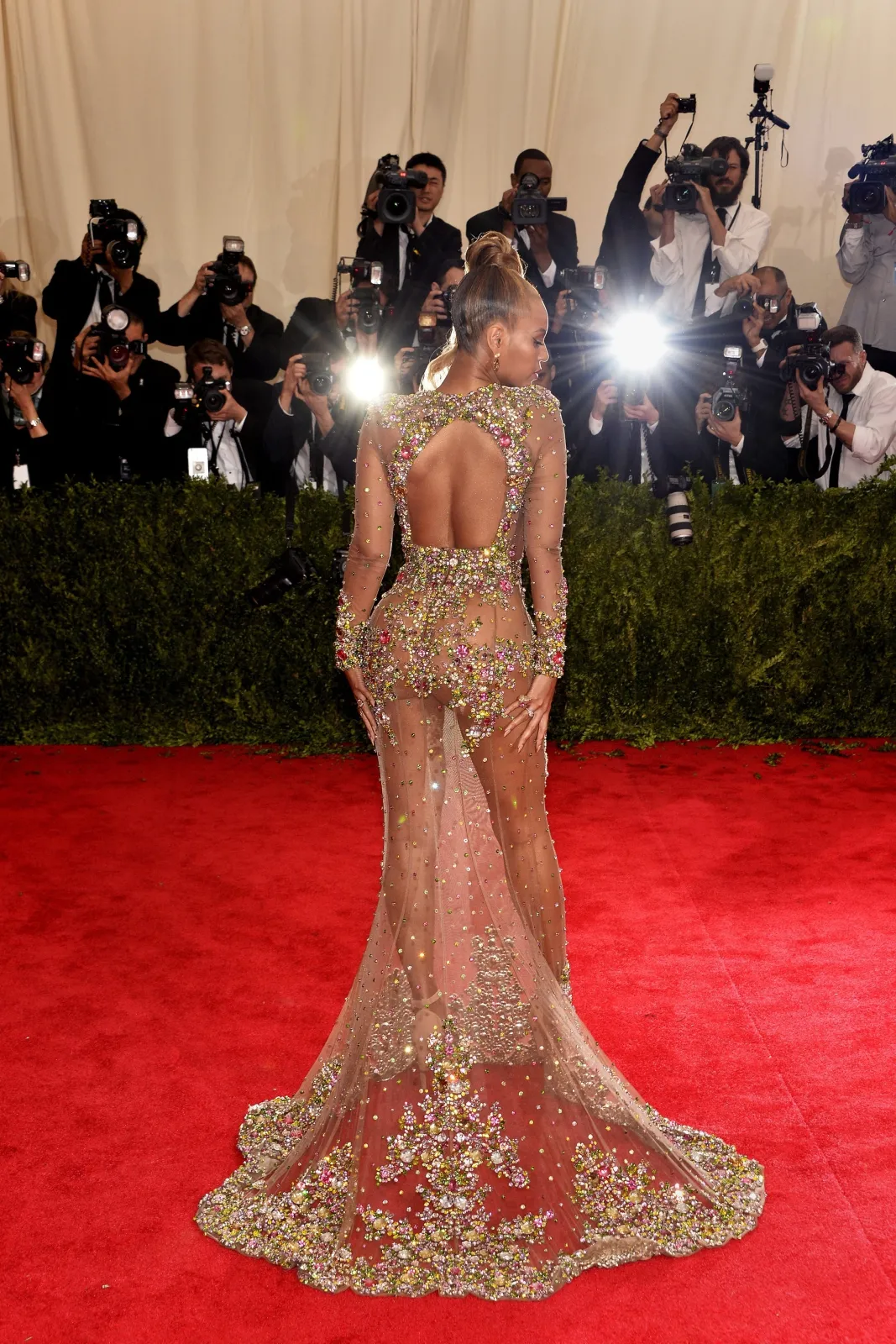 7733605-beyonce.jpg